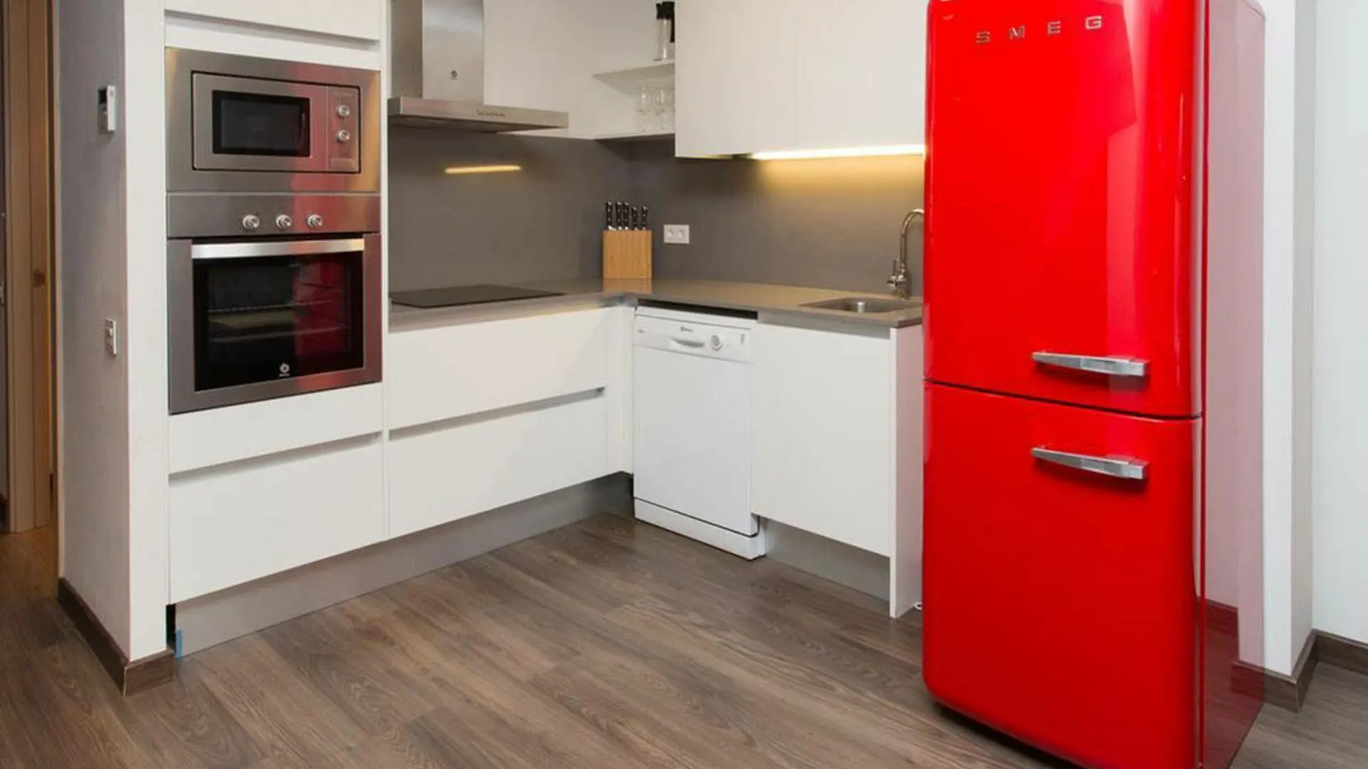 Cosmopolita Apartments Consell De Cent Barcelona