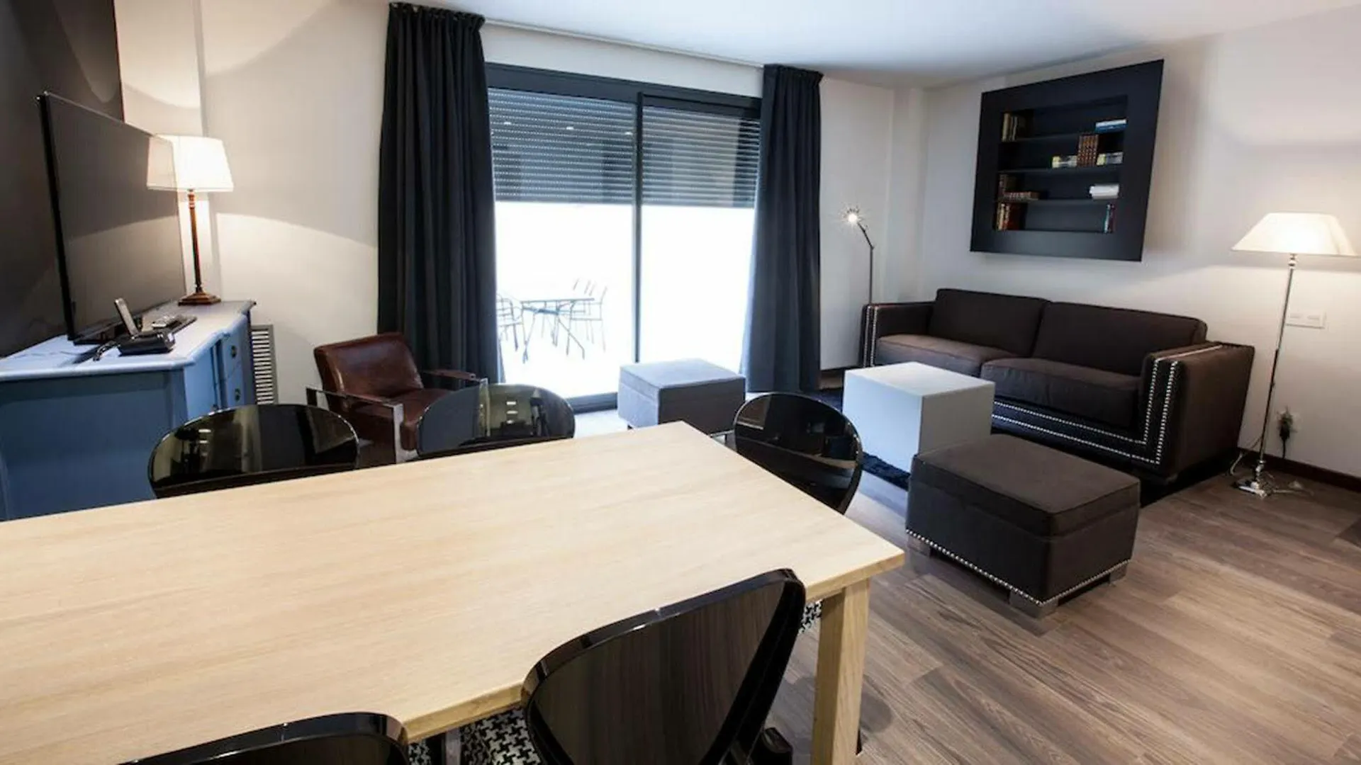 Cosmopolita Apartments Consell De Cent Barcelona